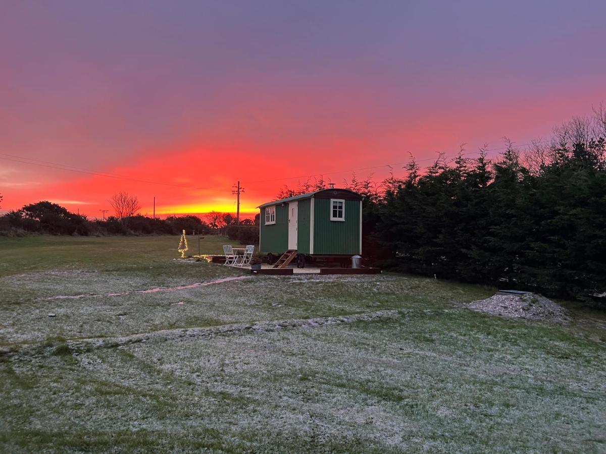 Toms Hut And Robins Rest Shepherd Huts Near Wadebridge Buitenkant foto
